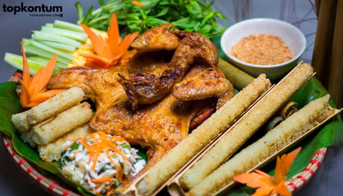 Gà nướng cơm lam